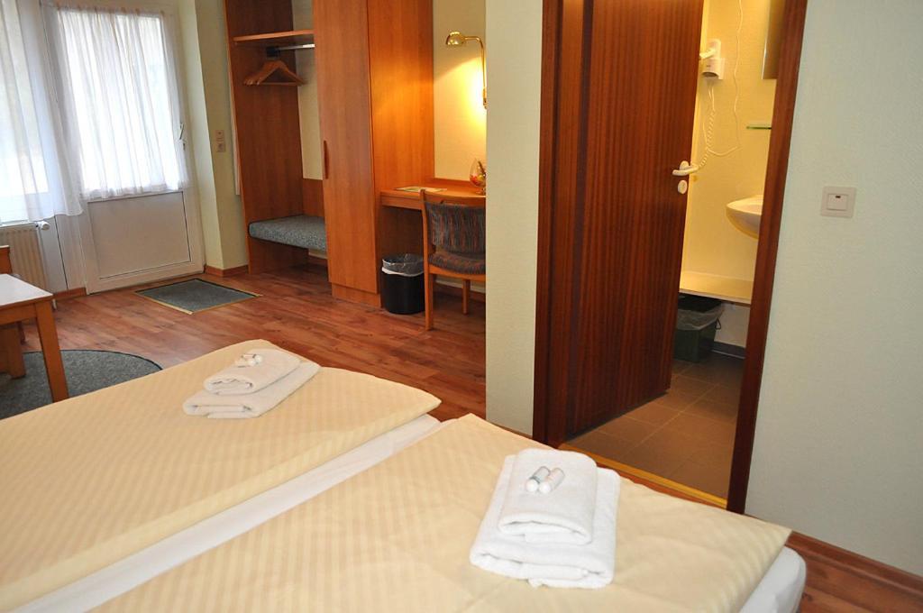 Gaestehaus Lietzow & Stoertebeker Camp Kültér fotó