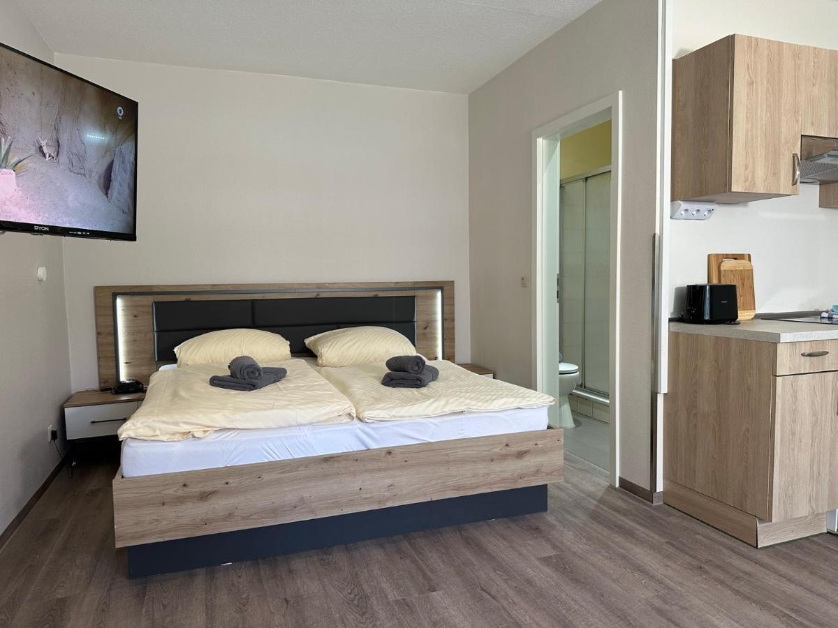 Gaestehaus Lietzow & Stoertebeker Camp Kültér fotó